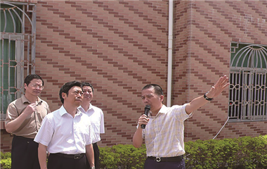 國家安全部部長陳文清蒞臨天守集團及東石鎮梅塘村關心指導